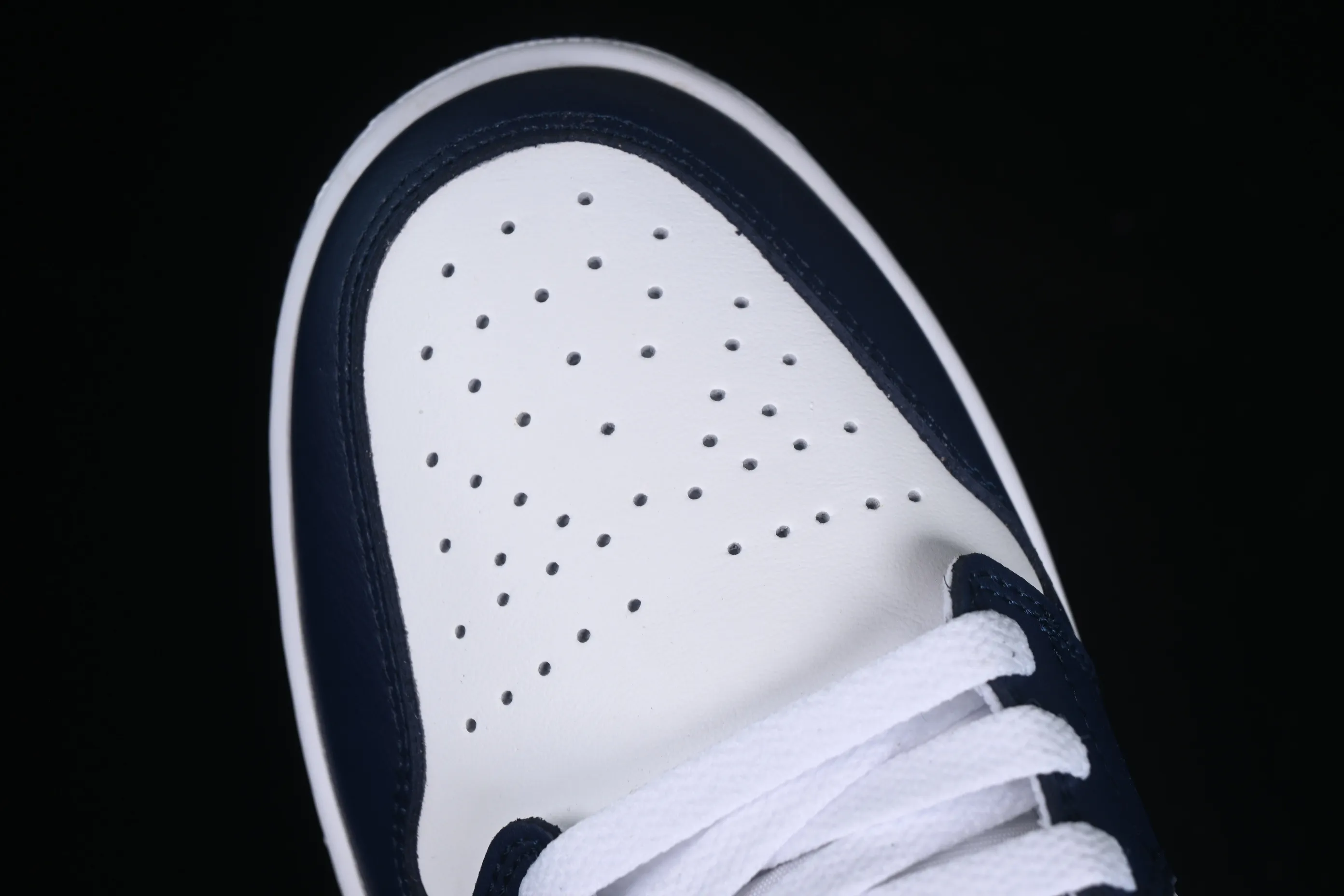 All categories Air Jordan Jordan series basketball shoes Air Jordan 1 Low Z version Air Jordan 1 Low AJ1 Joe 1 white blue gray low-top cultural basketball shoes 553558-141